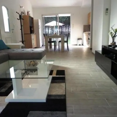 Дом отдыха House Le Du Tanon Bias (Landes)